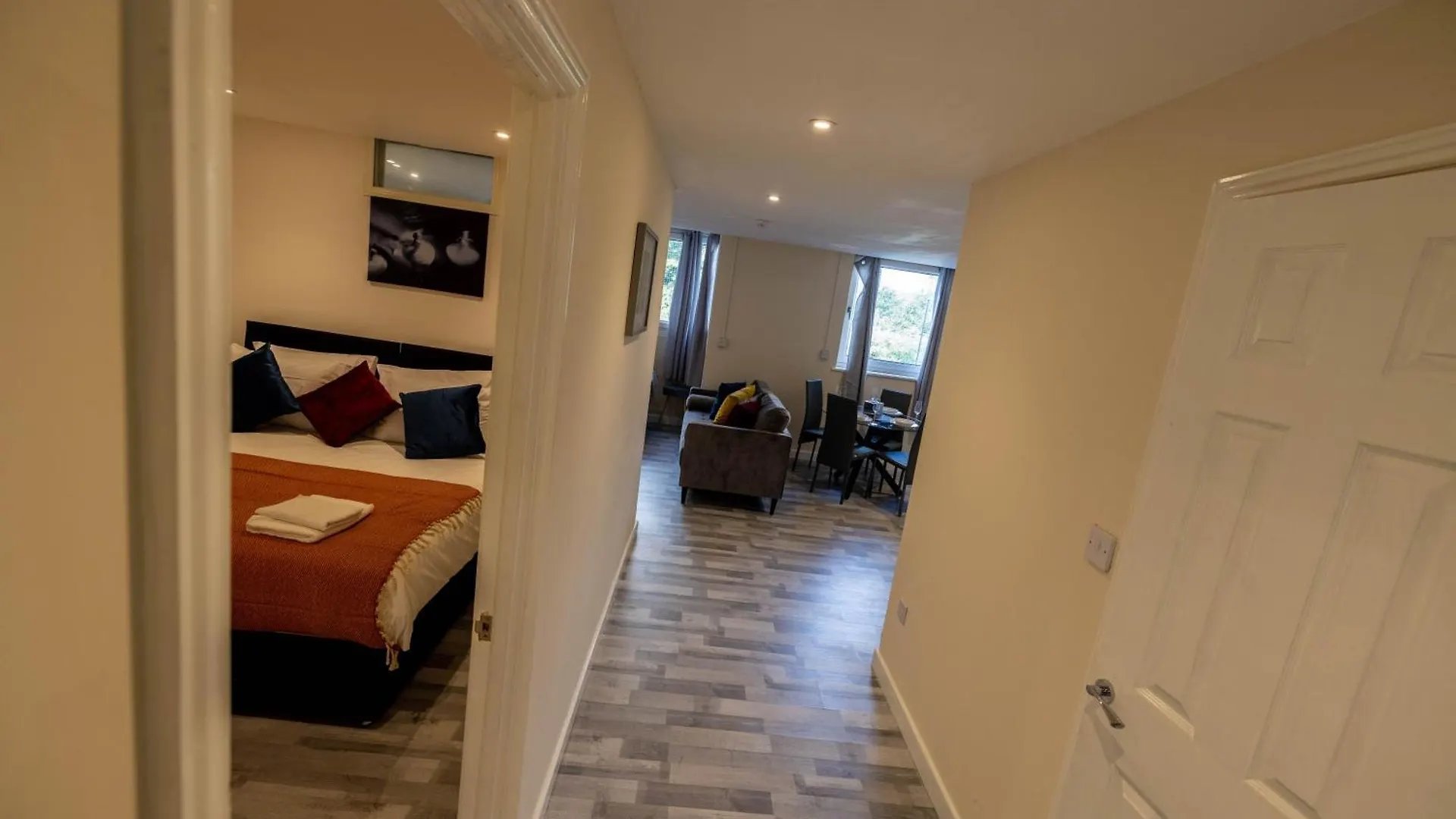 Apartment 3Bed Apt -City-8Guests-Freeparking-Fastwifi London