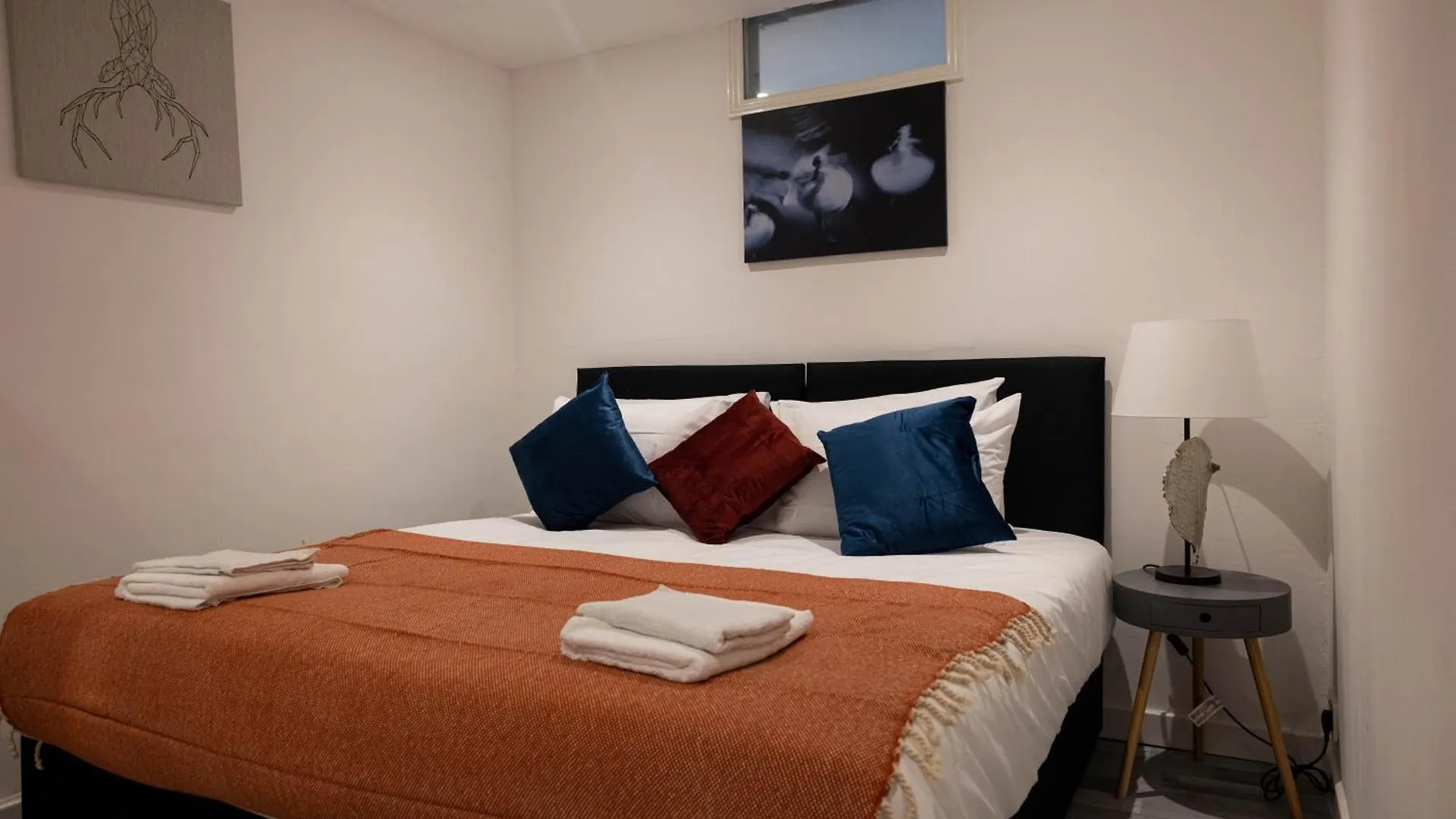 3Bed Apt -City-8Guests-Freeparking-Fastwifi London United Kingdom
