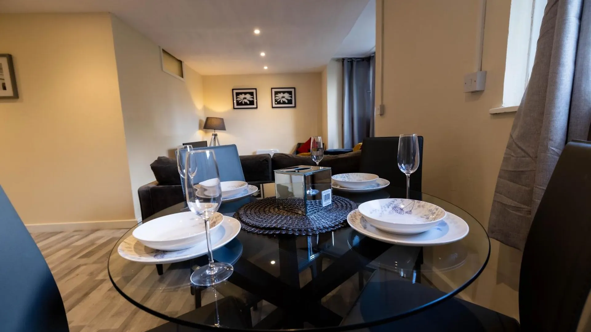 3Bed Apt -City-8Guests-Freeparking-Fastwifi London