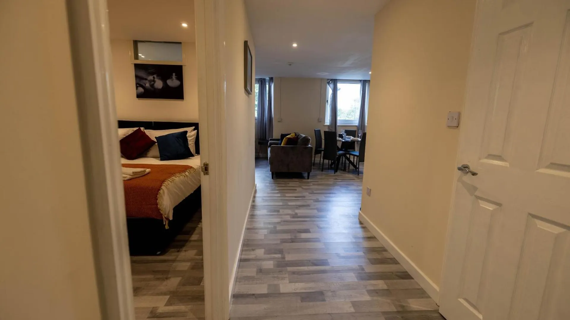 3Bed Apt -City-8Guests-Freeparking-Fastwifi London 0*,